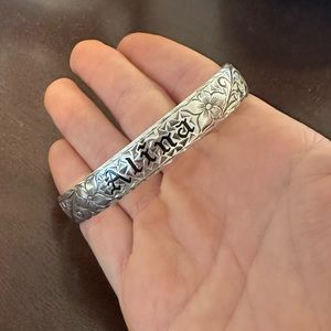 Hawaiian bangle bracelet ‘ALINA’